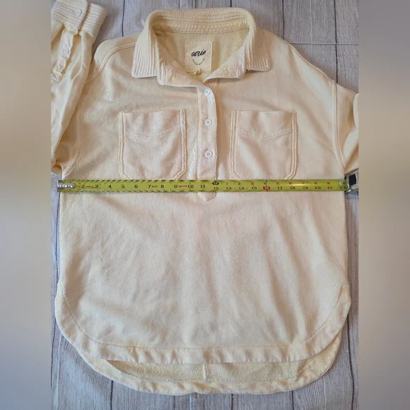 Aerie Size XS Oversized Butter yellow Button Collared Casual Lumberjane Soft - Picture 9 of 9